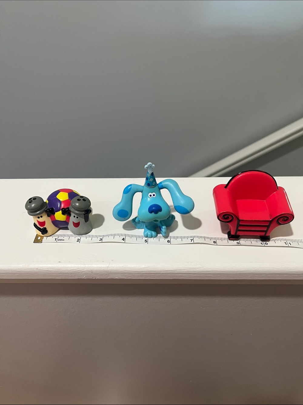 Blues Clues Figures Salt and Pepper with a Soccer Ball Blue and Thinking Chair